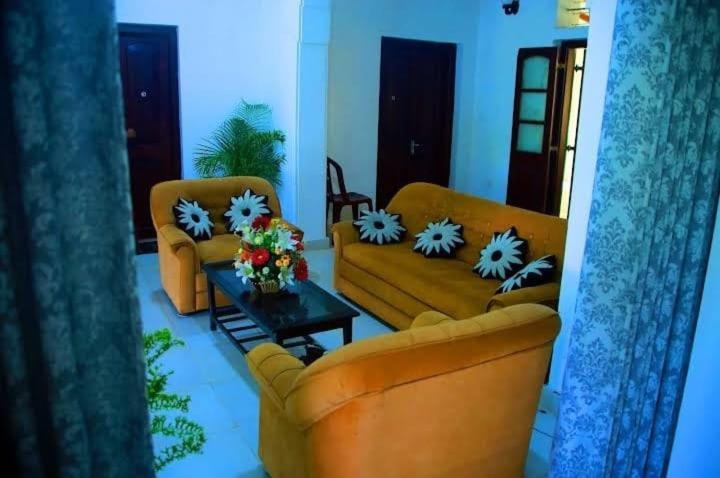 Salmanel Resort Ratnapura Luaran gambar