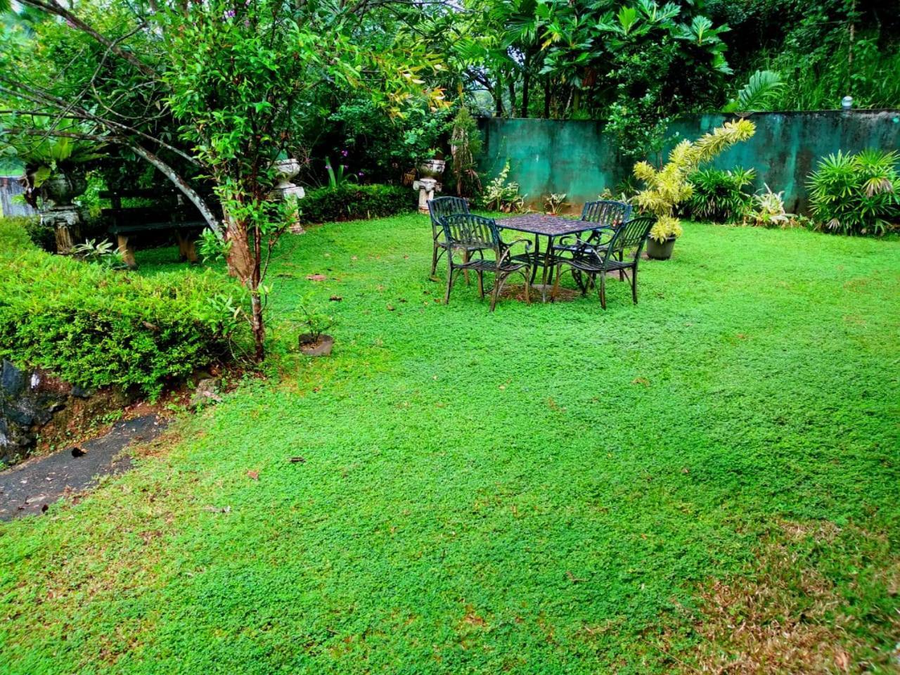 Salmanel Resort Ratnapura Luaran gambar