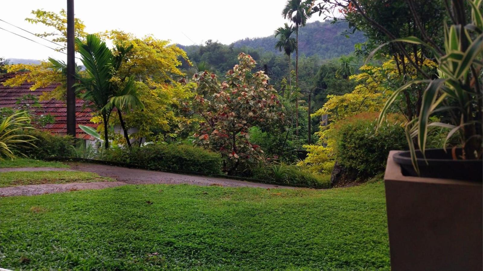 Salmanel Resort Ratnapura Luaran gambar